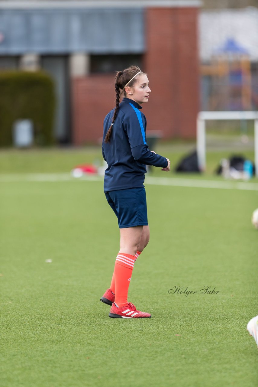 Bild 127 - Co-Trainerin der Frauen Nationalmannschaft Britta Carlson in Wahlstedt